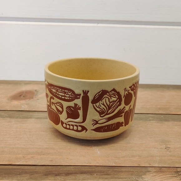 Vintage Made in Japan Veggie Stoneware Mug Planter - Picture 2 of 8
